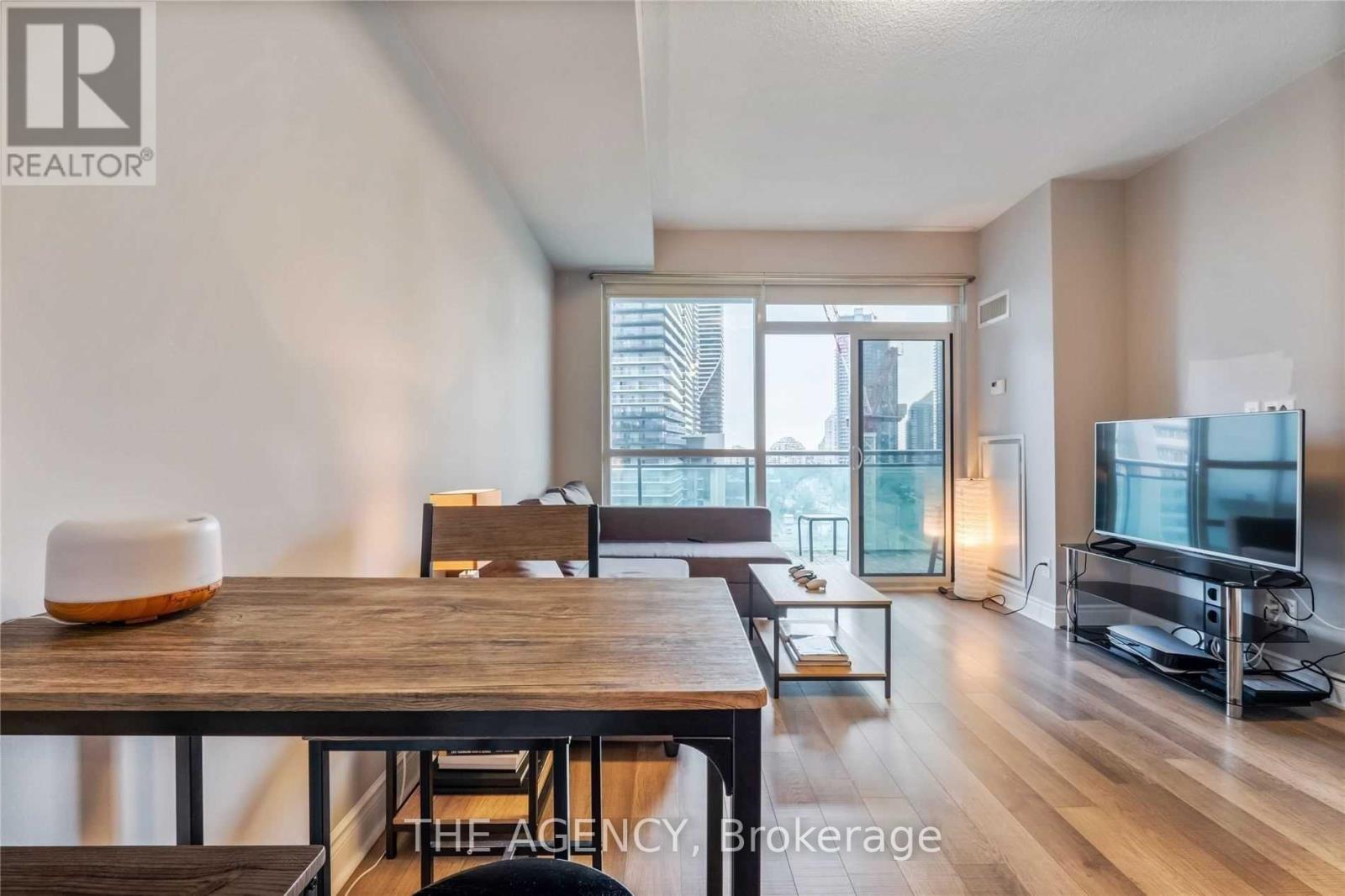 1013 - 16 Brookers Lane, Toronto, Ontario  M8V 0A5 - Photo 11 - W12968082