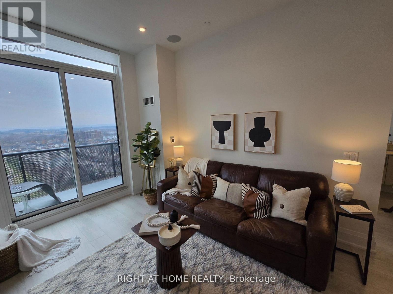 833 - 2450 Old Bronte Road, Oakville, Ontario  L6M 5P6 - Photo 14 - W12968102