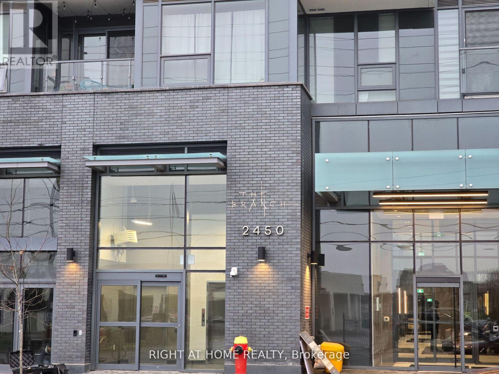 833 - 2450 Old Bronte Road, Oakville, Ontario  L6M 5P6 - Photo 2 - W12968102