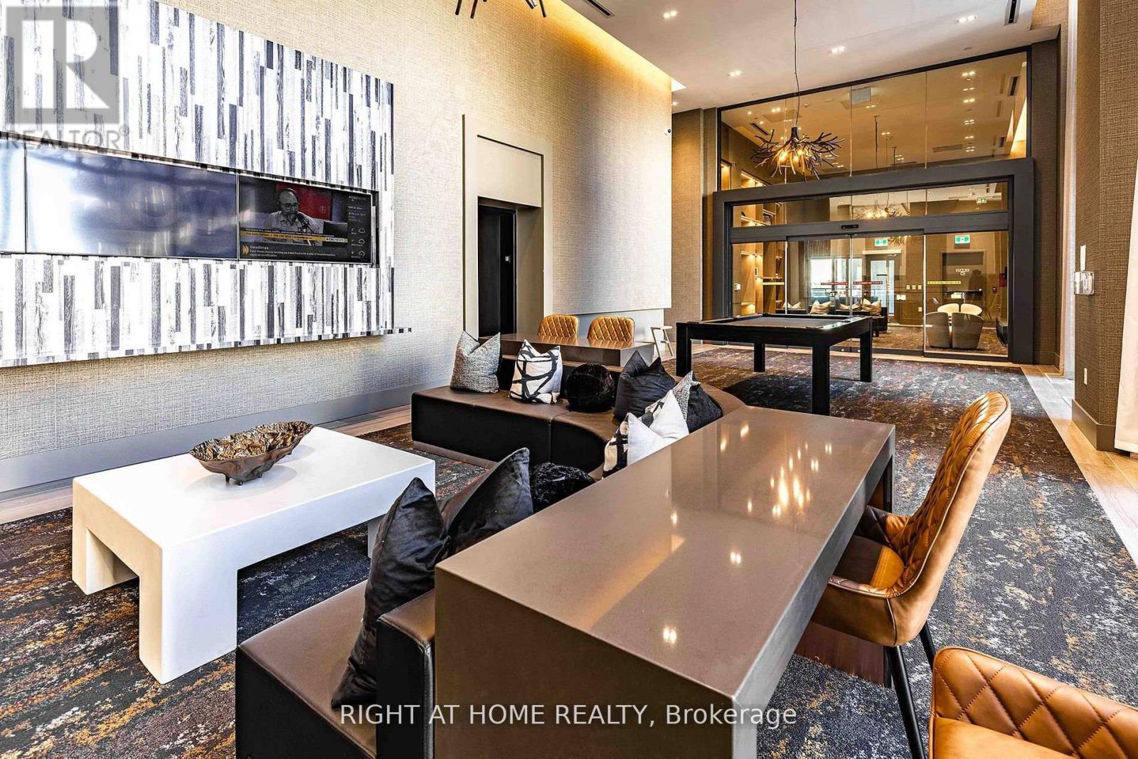 833 - 2450 Old Bronte Road, Oakville, Ontario  L6M 5P6 - Photo 32 - W12968102