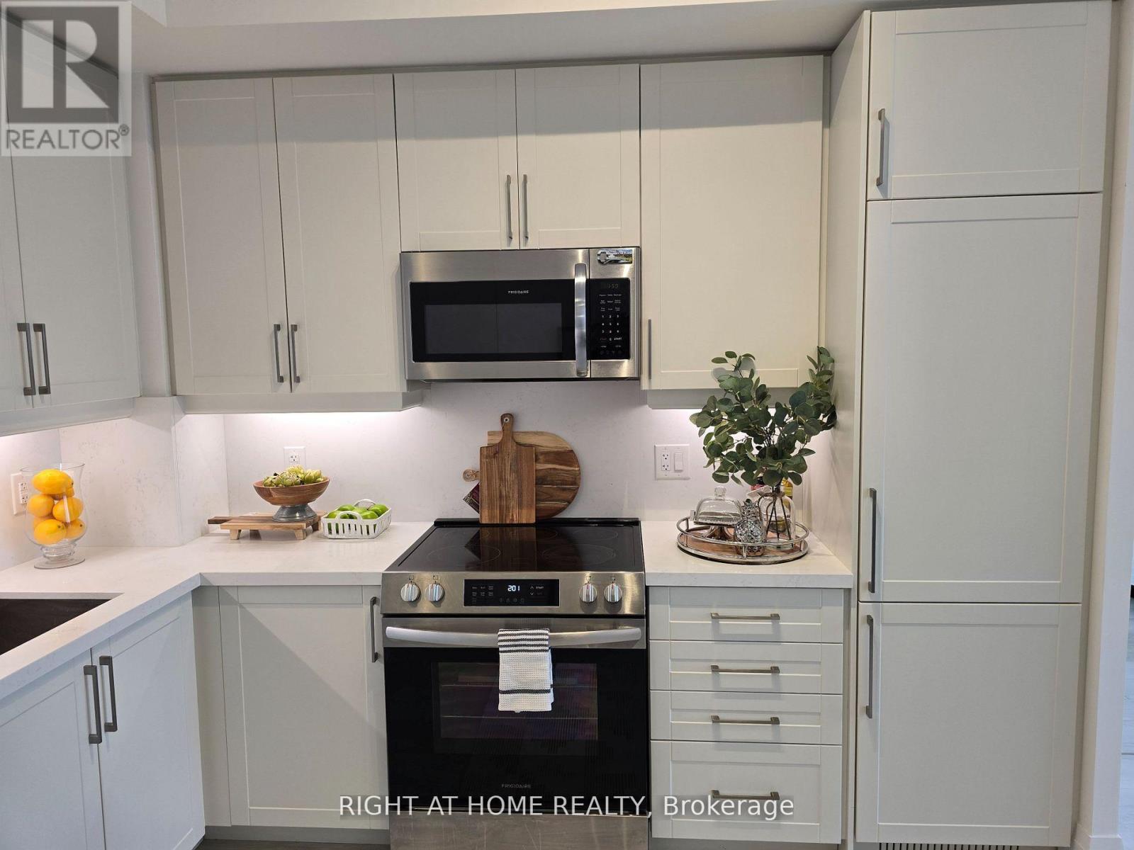 833 - 2450 Old Bronte Road, Oakville, Ontario  L6M 5P6 - Photo 8 - W12968102