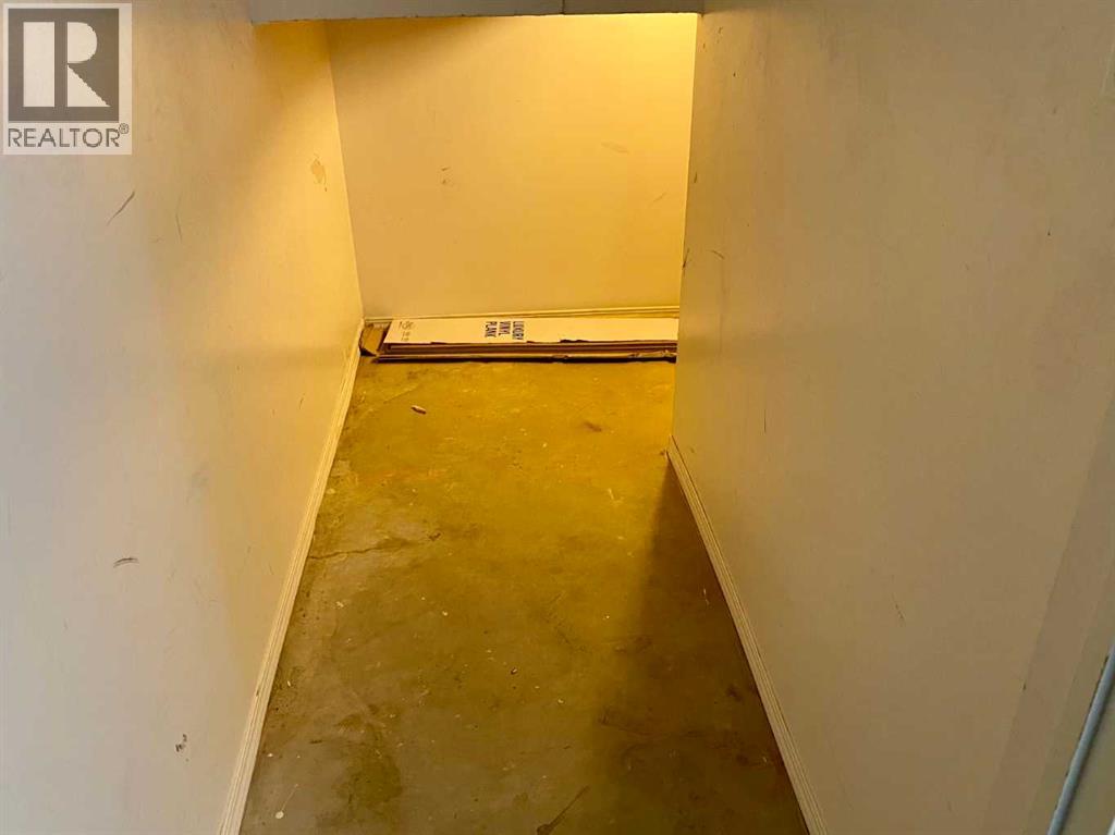 4, 5 Tartan Boulevard W, Lethbridge, Alberta  T1J 4Y5 - Photo 17 - A2299777