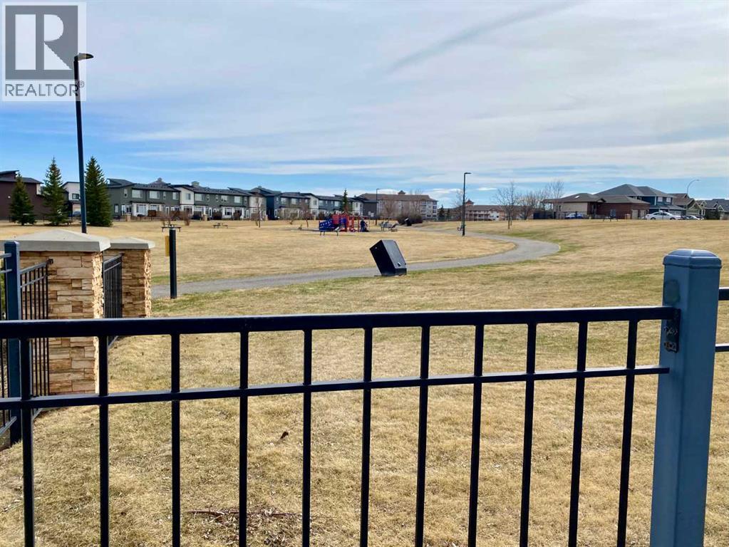 4, 5 Tartan Boulevard W, Lethbridge, Alberta  T1J 4Y5 - Photo 15 - A2299777