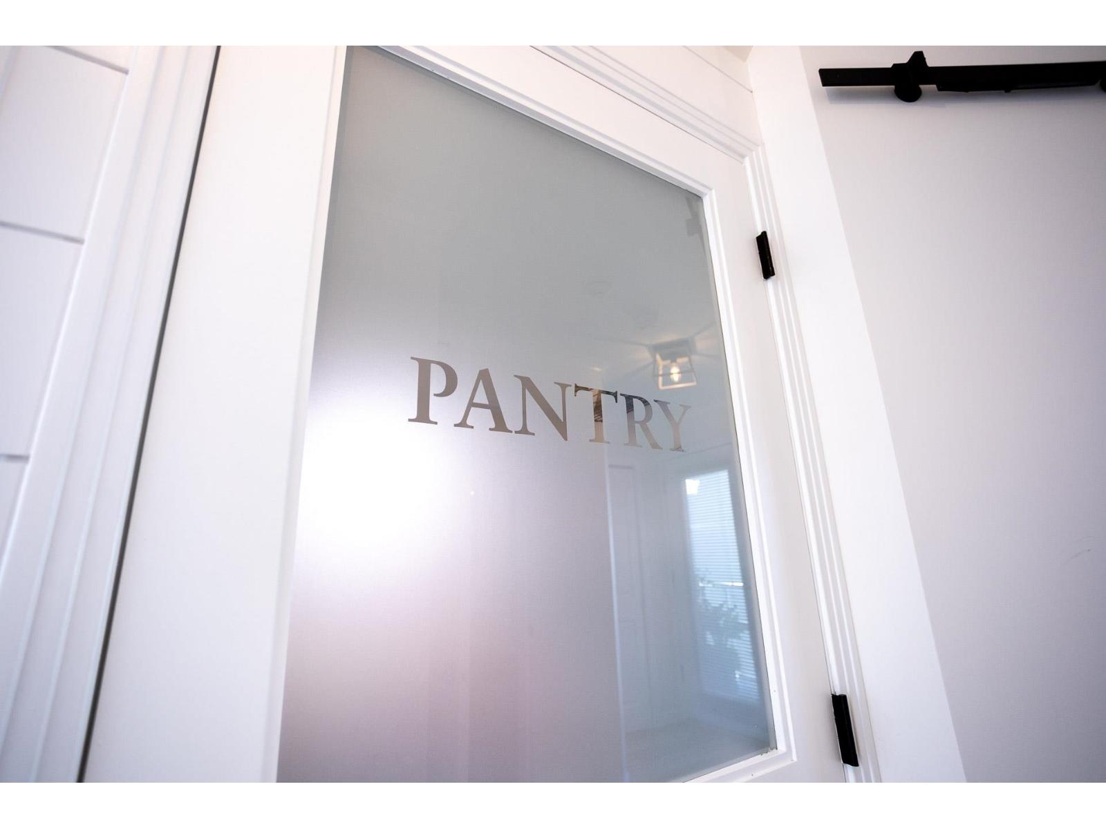 205 15154 Roper Avenue, White Rock, British Columbia  V4B 2E7 - Photo 19 - R3107371