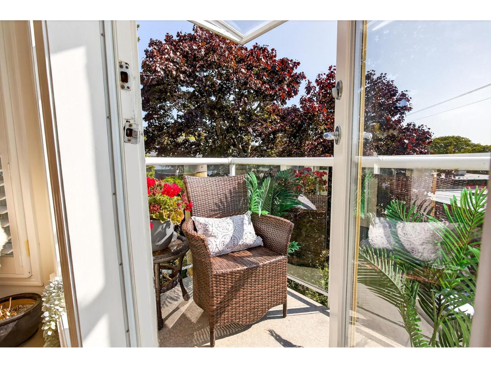 205 15154 Roper Avenue, White Rock, British Columbia  V4B 2E7 - Photo 27 - R3107371