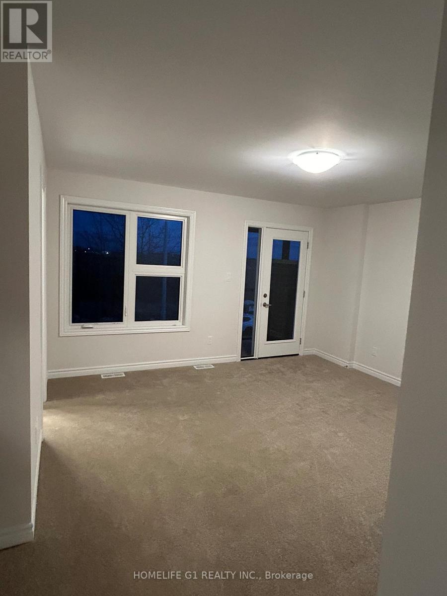 58 Bradley Avenue, Welland, Ontario  L3B 0K1 - Photo 4 - X12968072