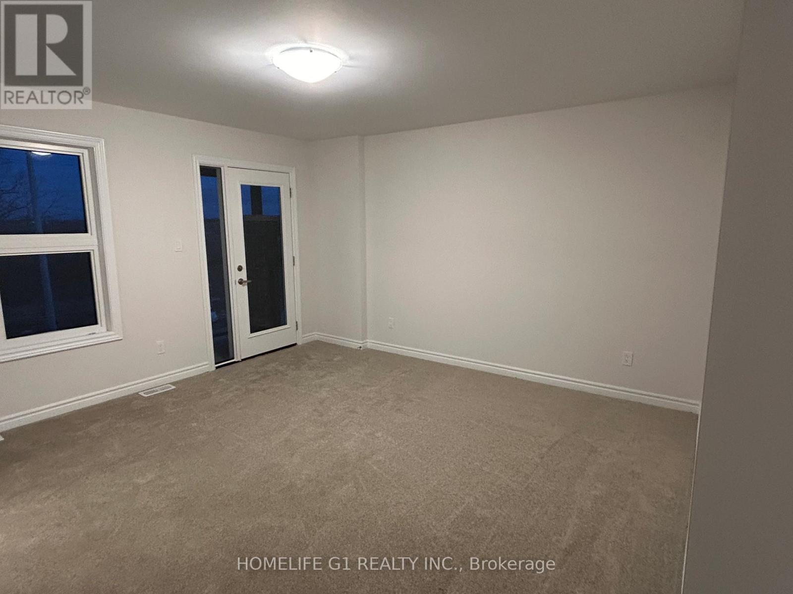 58 Bradley Avenue, Welland, Ontario  L3B 0K1 - Photo 5 - X12968072