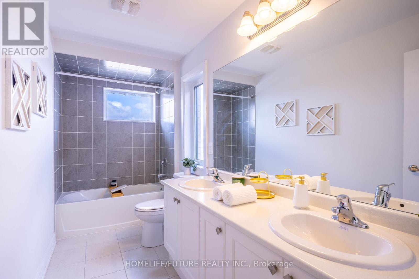 22 Mckay Avenue, Kawartha Lakes, Ontario  K9V 0R2 - Photo 19 - X12968108