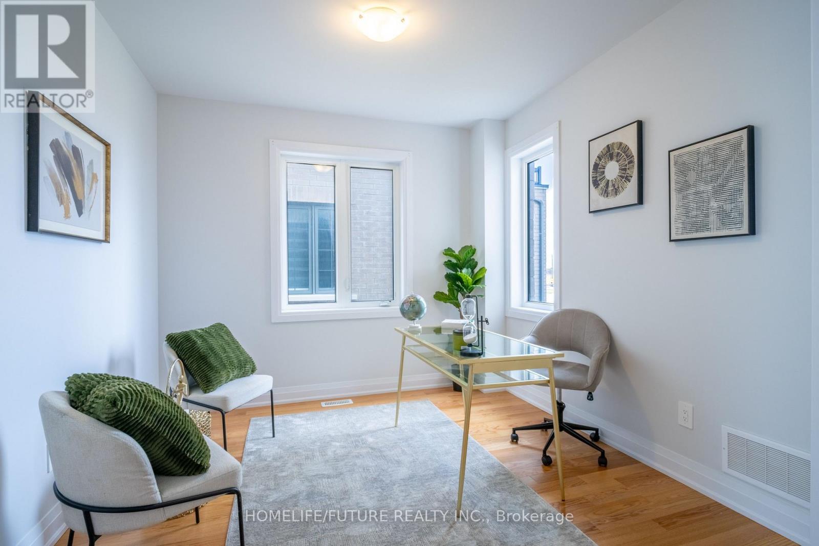 22 Mckay Avenue, Kawartha Lakes, Ontario  K9V 0R2 - Photo 5 - X12968108