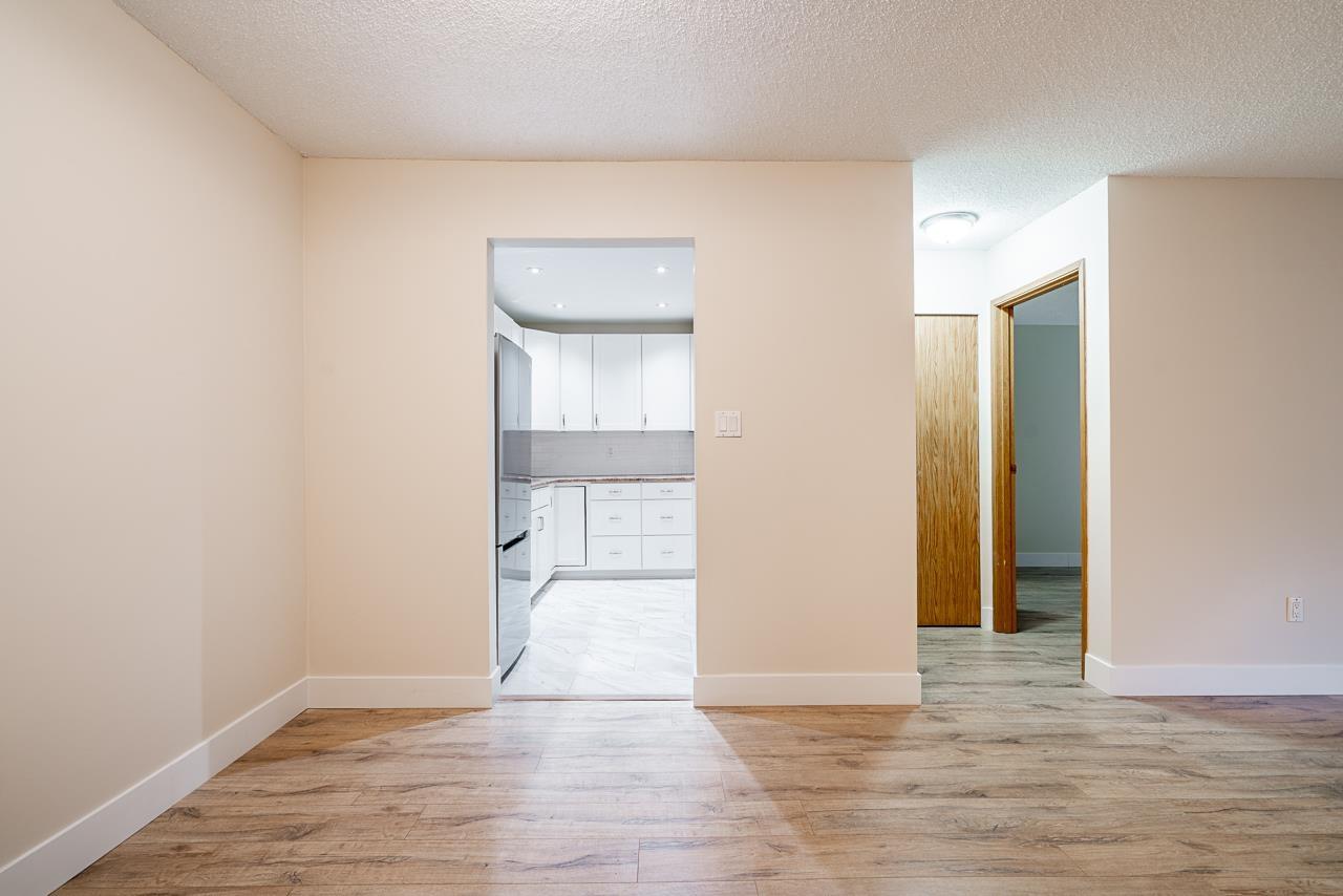 208 10644 151a Street, Surrey, British Columbia  V3R 8R3 - Photo 13 - R3106955