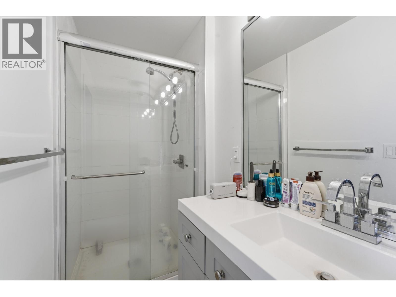 6777 Kerr Street, Vancouver, British Columbia V5S 3C7 - Photo 16 - R3107976