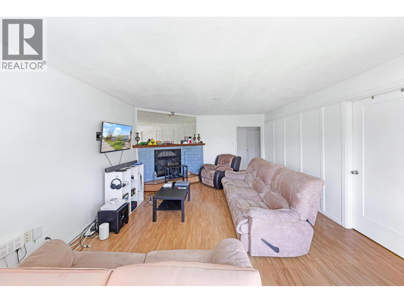 6777 Kerr Street, Vancouver, British Columbia V5S 3C7 - Photo 4 - R3107976