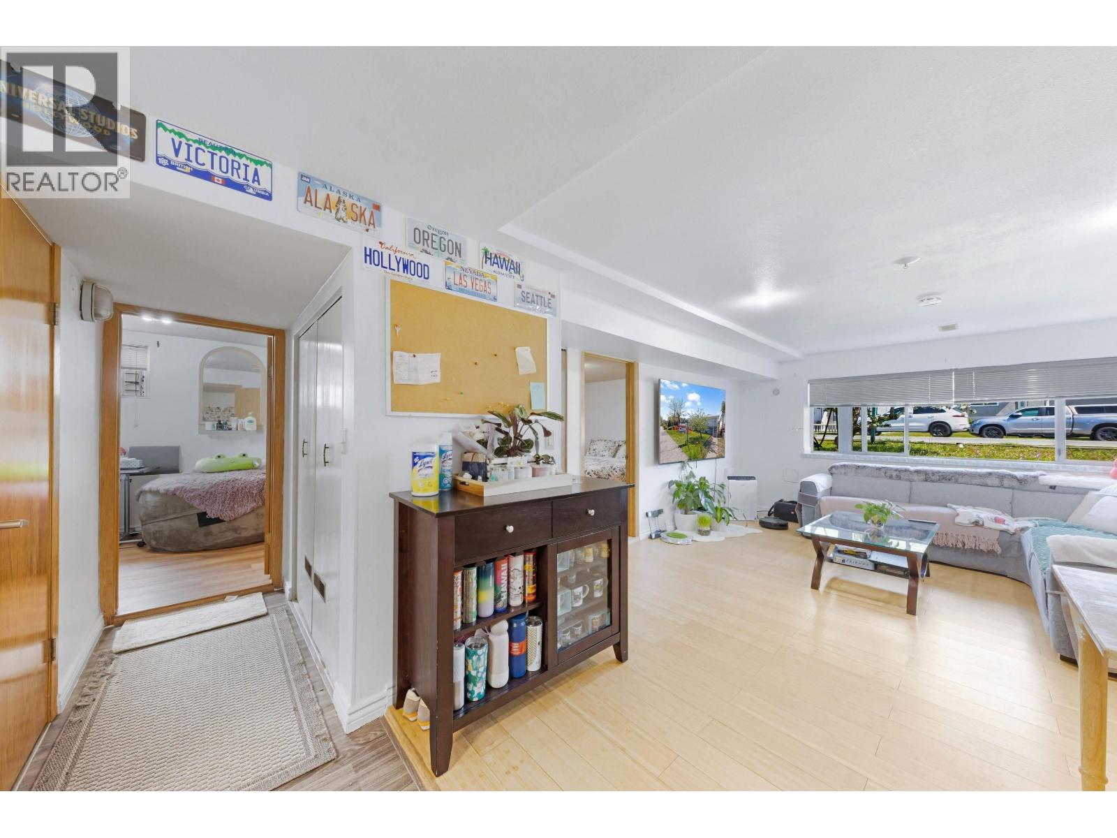 6777 Kerr Street, Vancouver, British Columbia V5S 3C7 - Photo 11 - R3107976