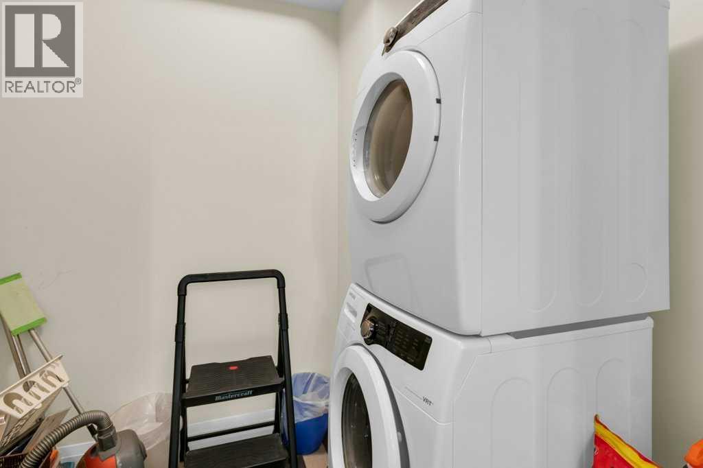 2104, 15 Sunset Square, Cochrane, Alberta  T4C 0E7 - Photo 25 - A2299363