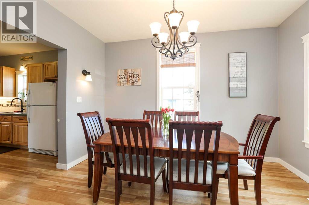 174 S 2 Street W, Magrath, Alberta  T0K 1J0 - Photo 6 - A2299805