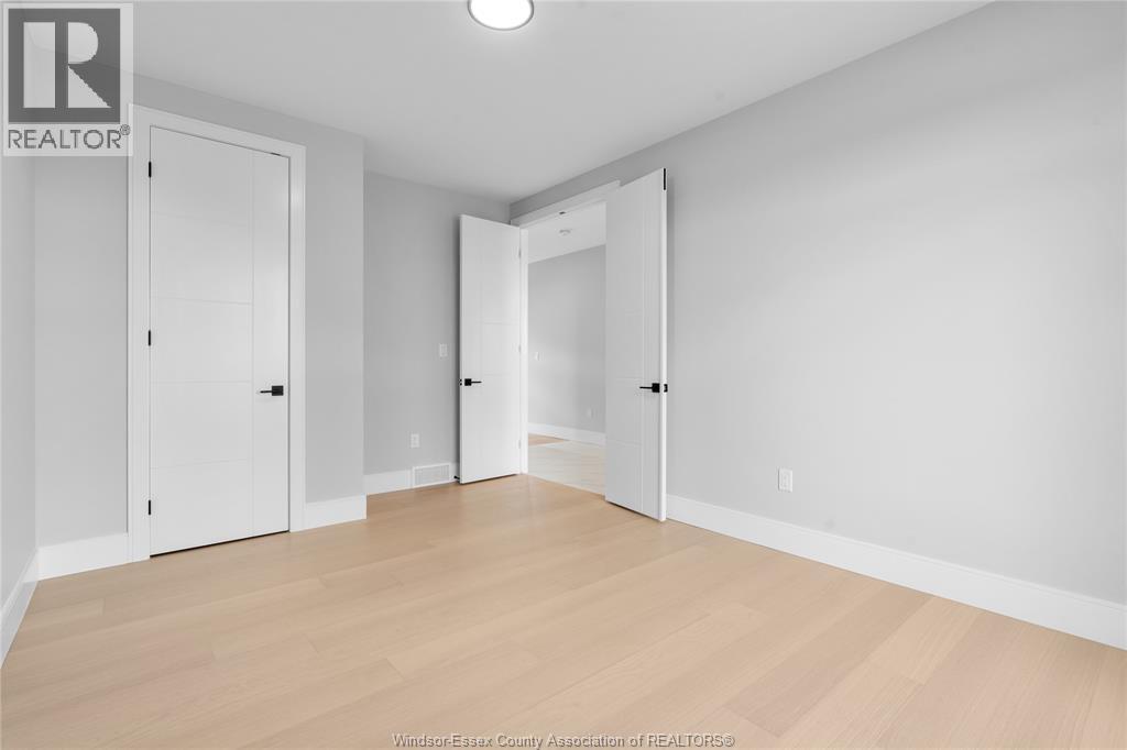 4615 Huron Church Line Road, Lasalle, Ontario  N9H 1H3 - Photo 13 - 26007241