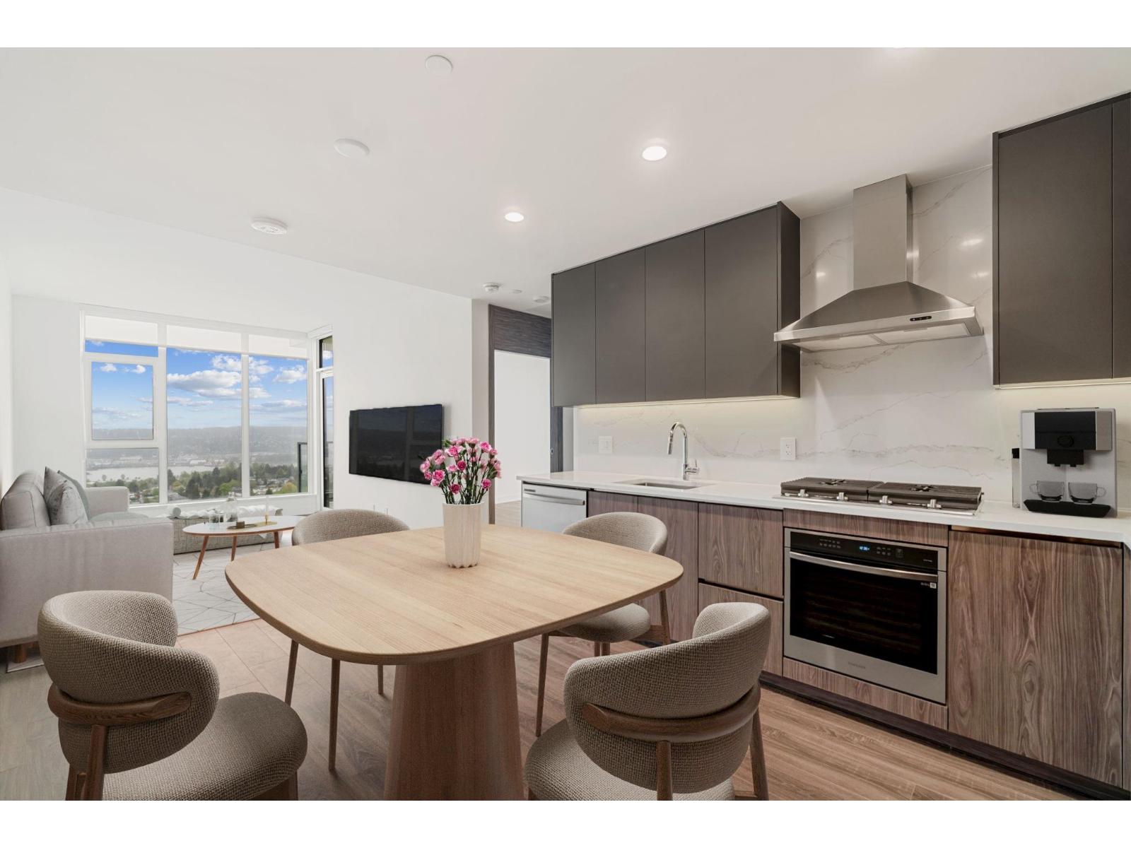 2302 10750 135a Street, Surrey, British Columbia  V3T 0V4 - Photo 5 - R3108109