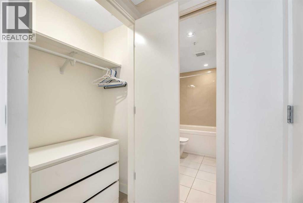 606, 108 Waterfront Court SW, Calgary, Alberta  T2P 1K7 - Photo 12 - A2297186