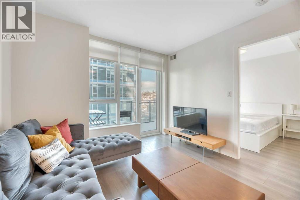 606, 108 Waterfront Court SW, Calgary, Alberta  T2P 1K7 - Photo 8 - A2297186