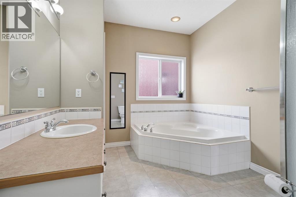 1106 Highland Green View NW, High River, Alberta  T1V 1X2 - Photo 13 - A2298061