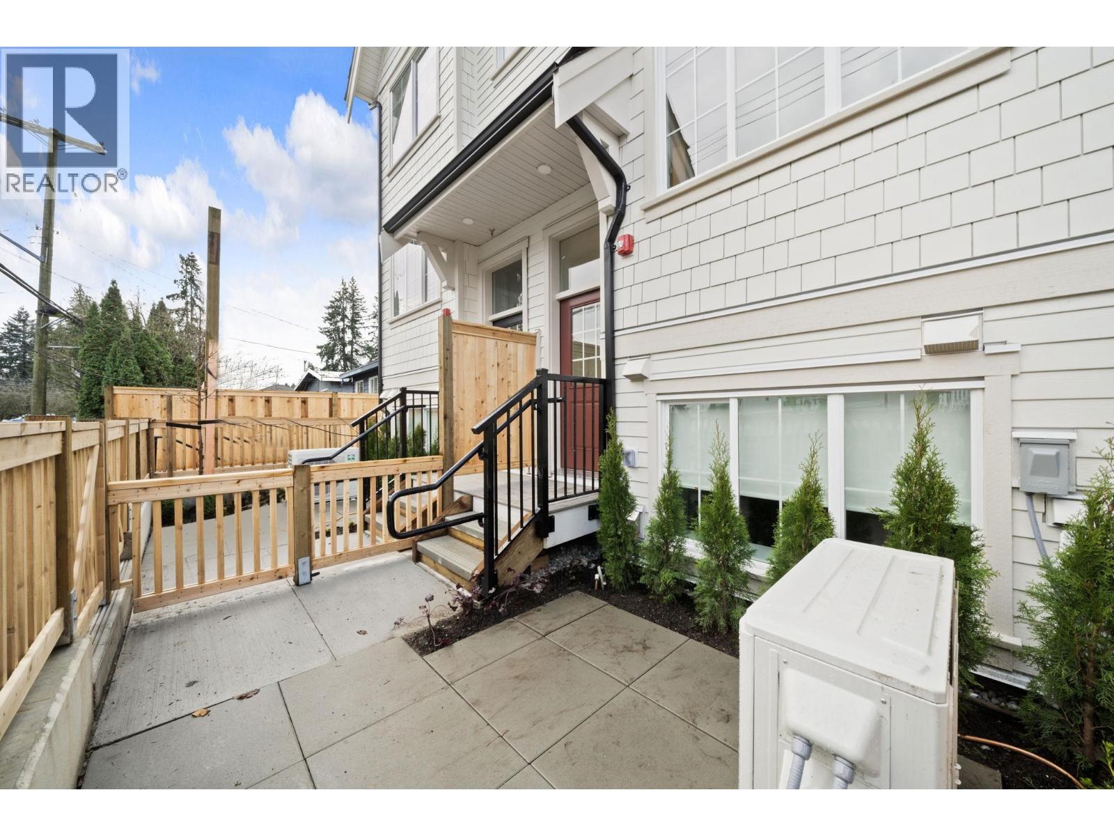 254 720 Robinson Street, Coquitlam, British Columbia  V3J 0P9 - Photo 4 - R3107809