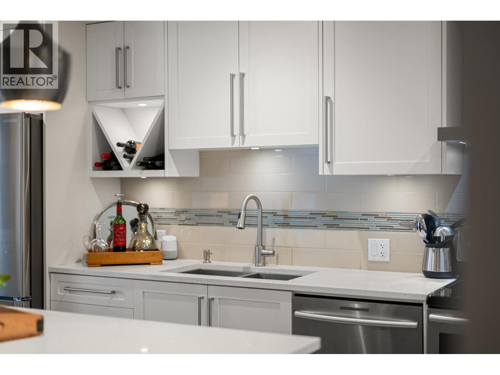 208a 1220 Quayside Drive, New Westminster, British Columbia  V3M 6H1 - Photo 8 - R3107988