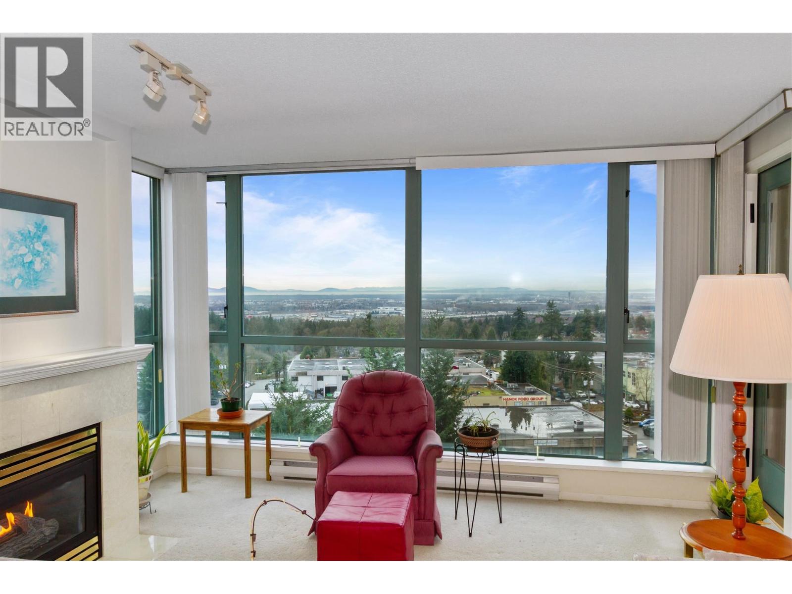 906 6622 Southoaks Crescent, Burnaby, British Columbia  V5E 4K2 - Photo 4 - R3107998