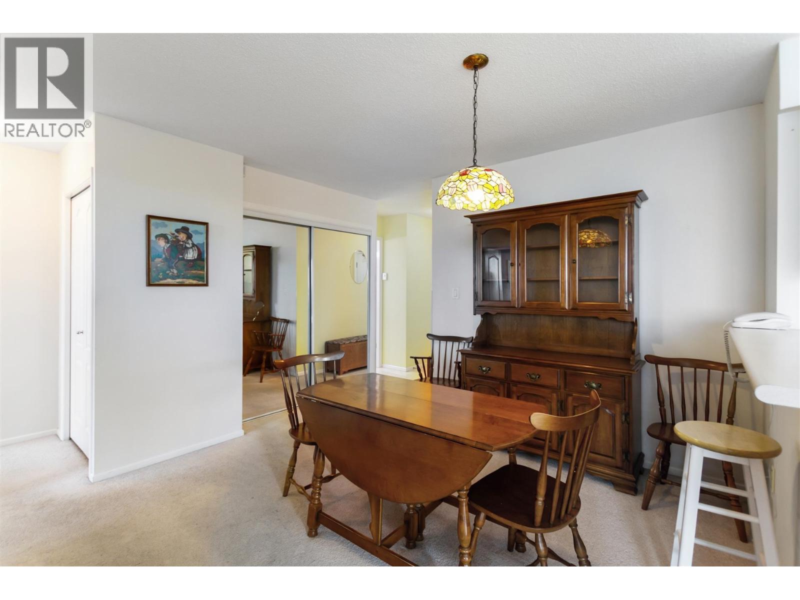 906 6622 Southoaks Crescent, Burnaby, British Columbia  V5E 4K2 - Photo 5 - R3107998