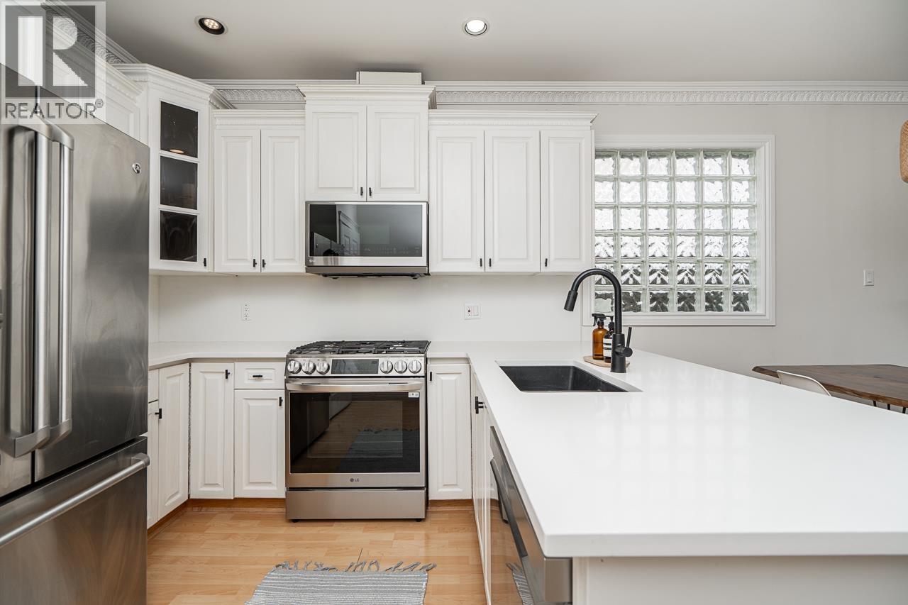 1938 Adanac Street, Vancouver, British Columbia  V5L 2E4 - Photo 15 - R3108006