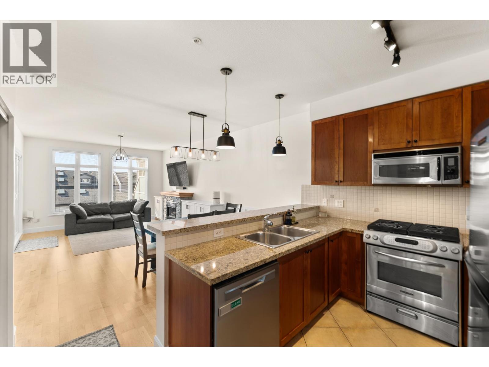 311 4280 Moncton Street, Richmond, British Columbia  V7E 6T4 - Photo 6 - R3108007