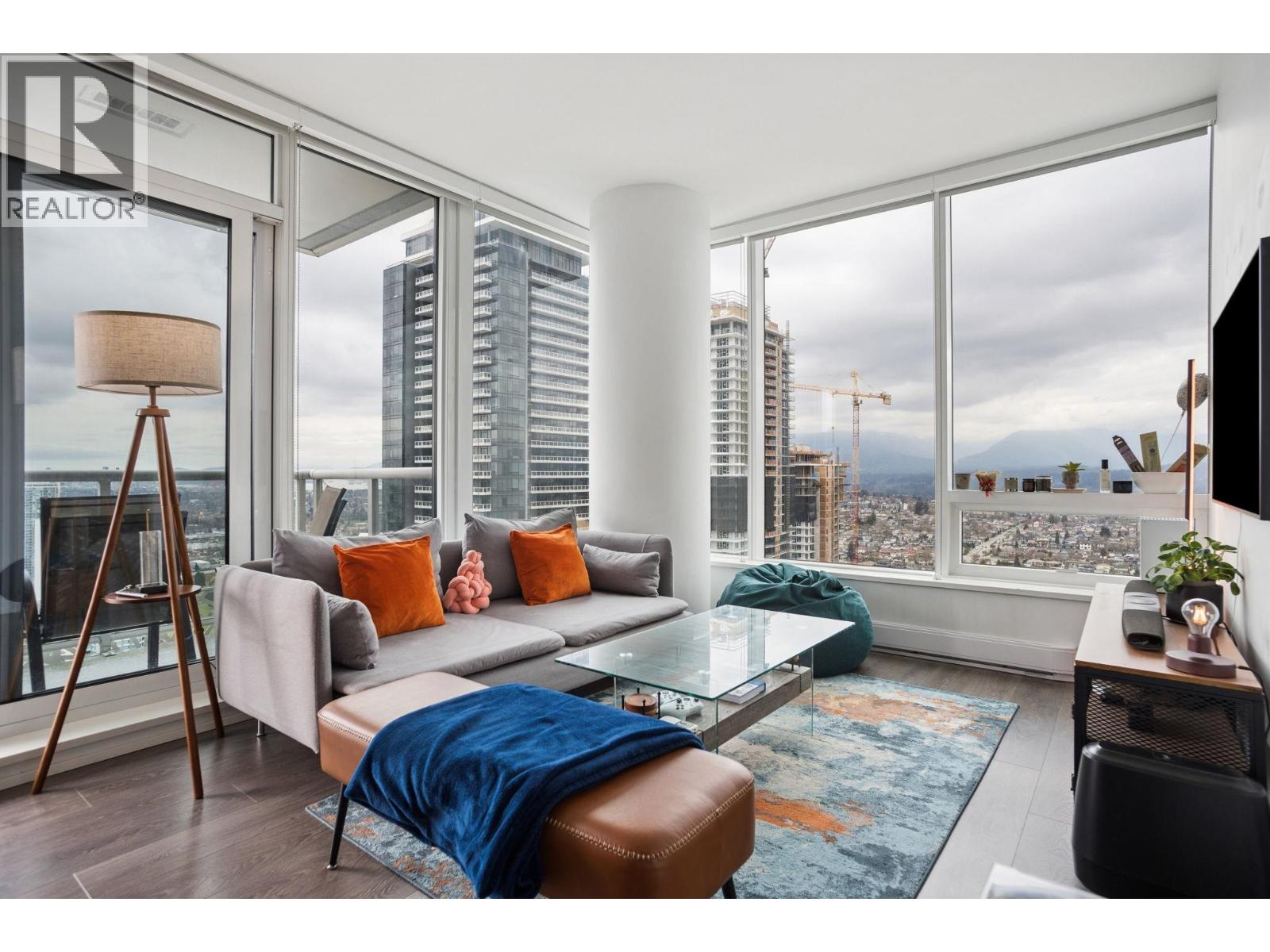 4609 1955 ALPHA WAY, Burnaby, British Columbia