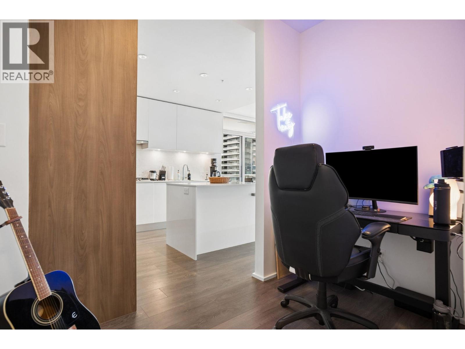 4609 1955 Alpha Way, Burnaby, British Columbia  V5C 0K6 - Photo 14 - R3108039