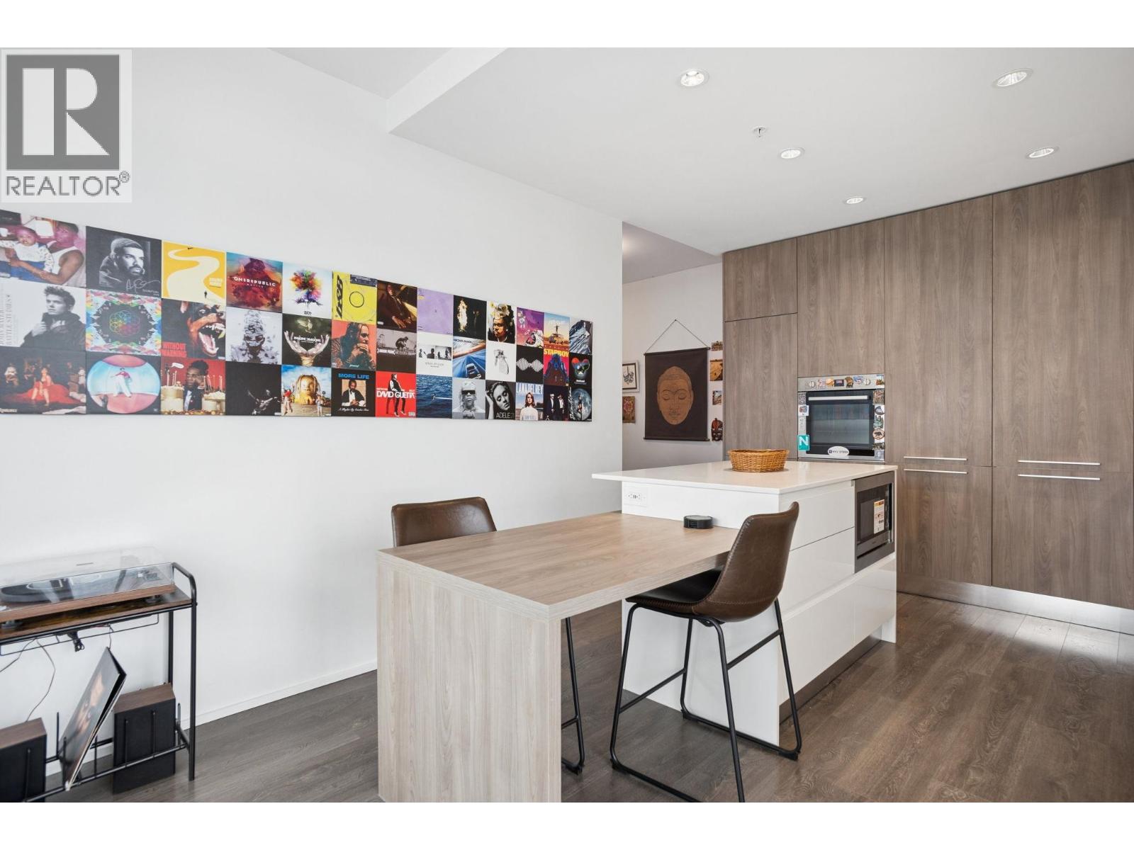 4609 1955 Alpha Way, Burnaby, British Columbia  V5C 0K6 - Photo 9 - R3108039