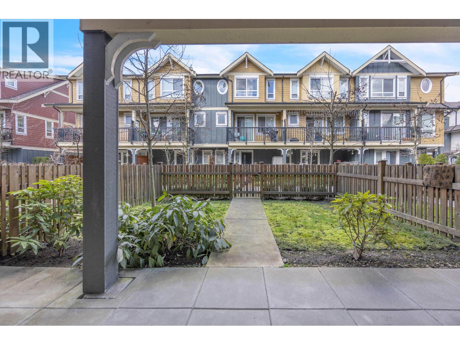 28 430 Duncan Street, New Westminster, British Columbia V3M 0M2 - Photo 5 - R3108058