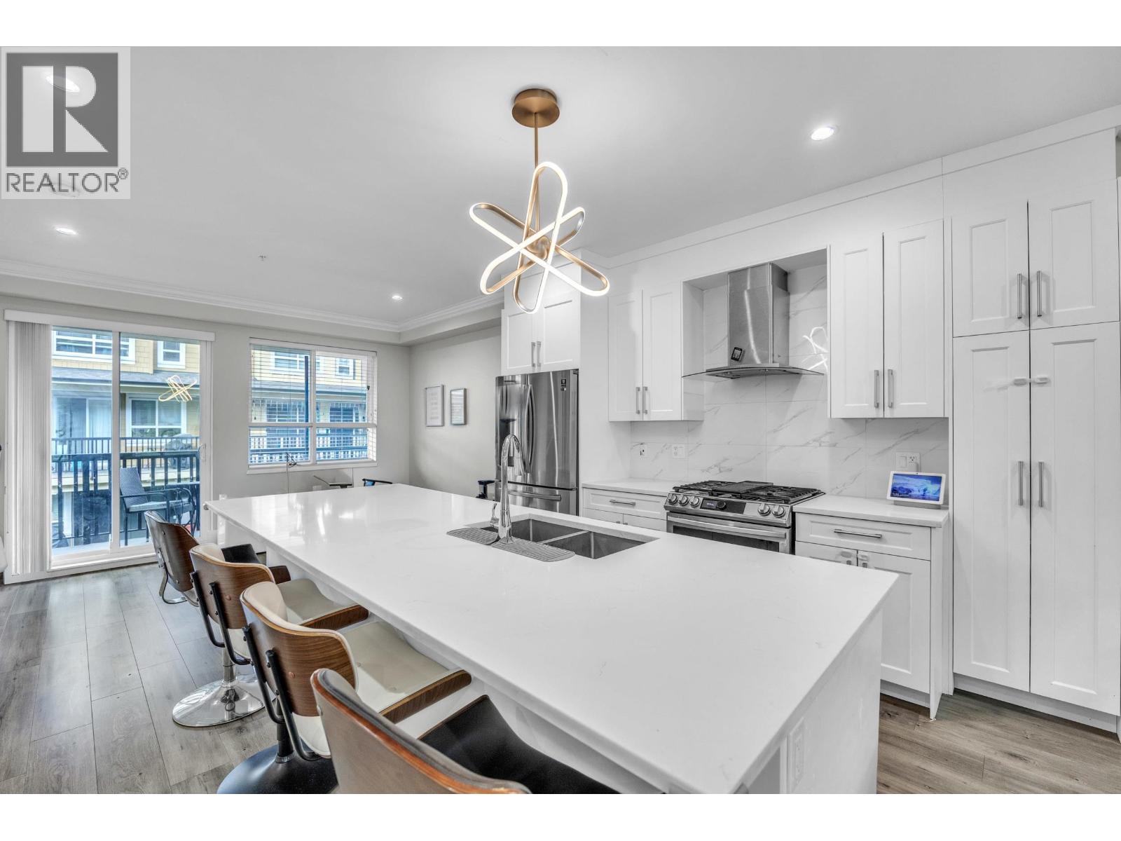 28 430 Duncan Street, New Westminster, British Columbia V3M 0M2 - Photo 8 - R3108058