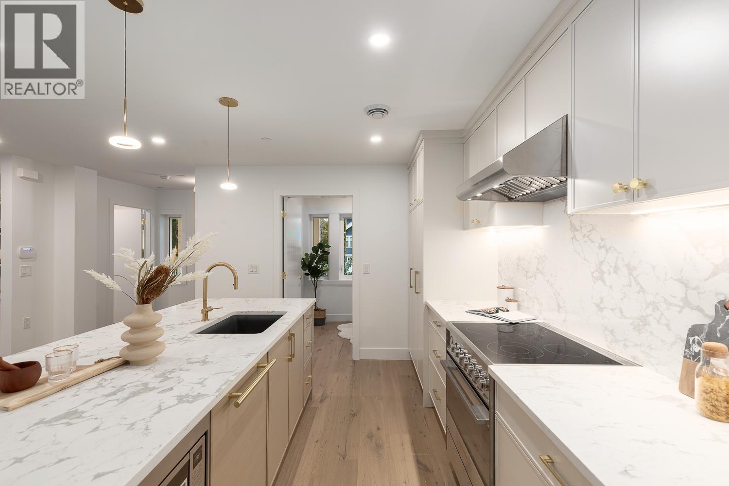 458 E 17th Avenue, Vancouver, British Columbia  V5V 1B1 - Photo 5 - R3108064