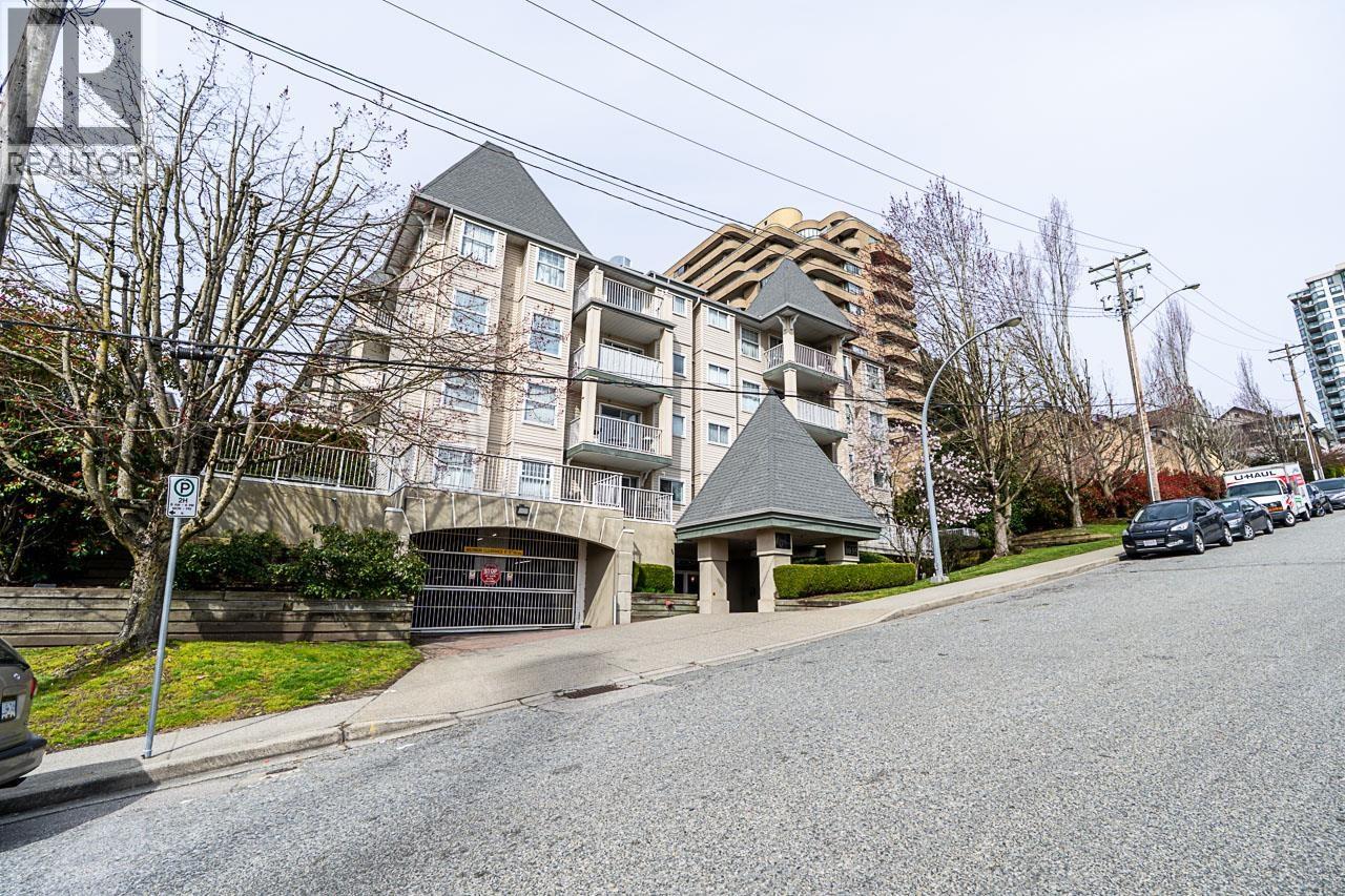 502 1035 Auckland Street, New Westminster, British Columbia V3M 1K9 - Photo 2 - R3108074