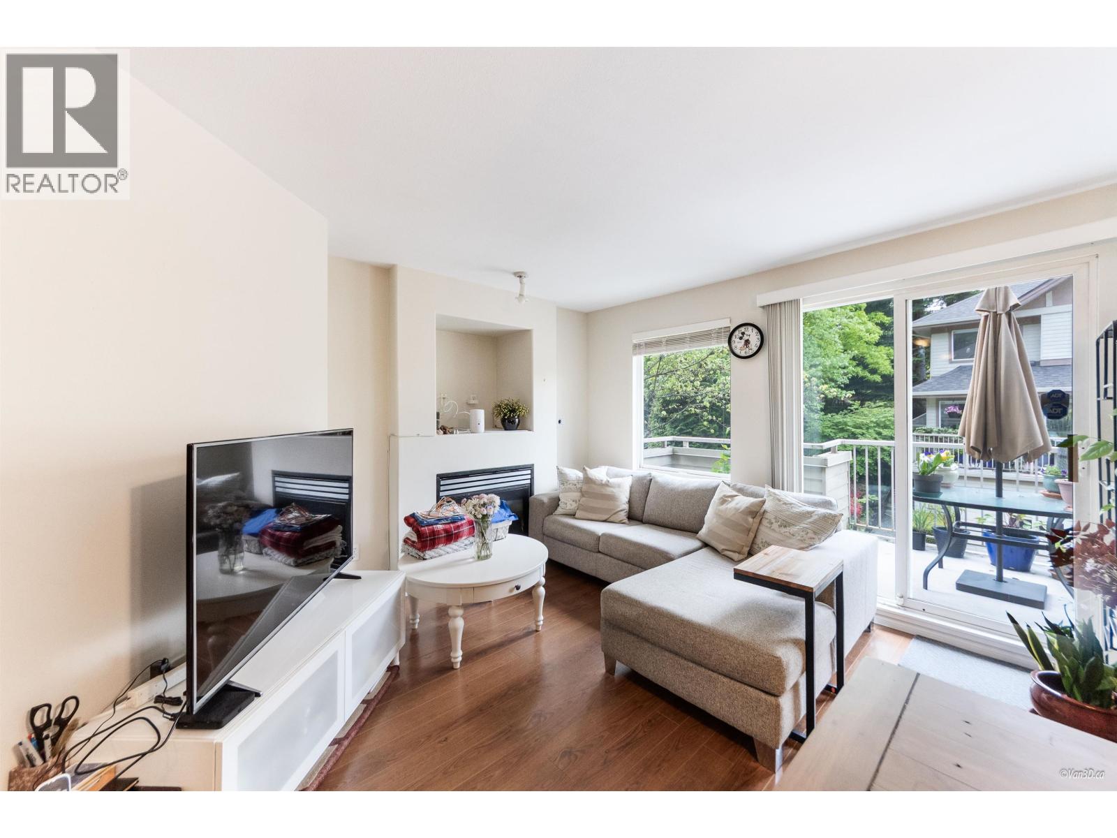 15 8701 16th Avenue, Burnaby, British Columbia  V3N 5B5 - Photo 2 - R3108088