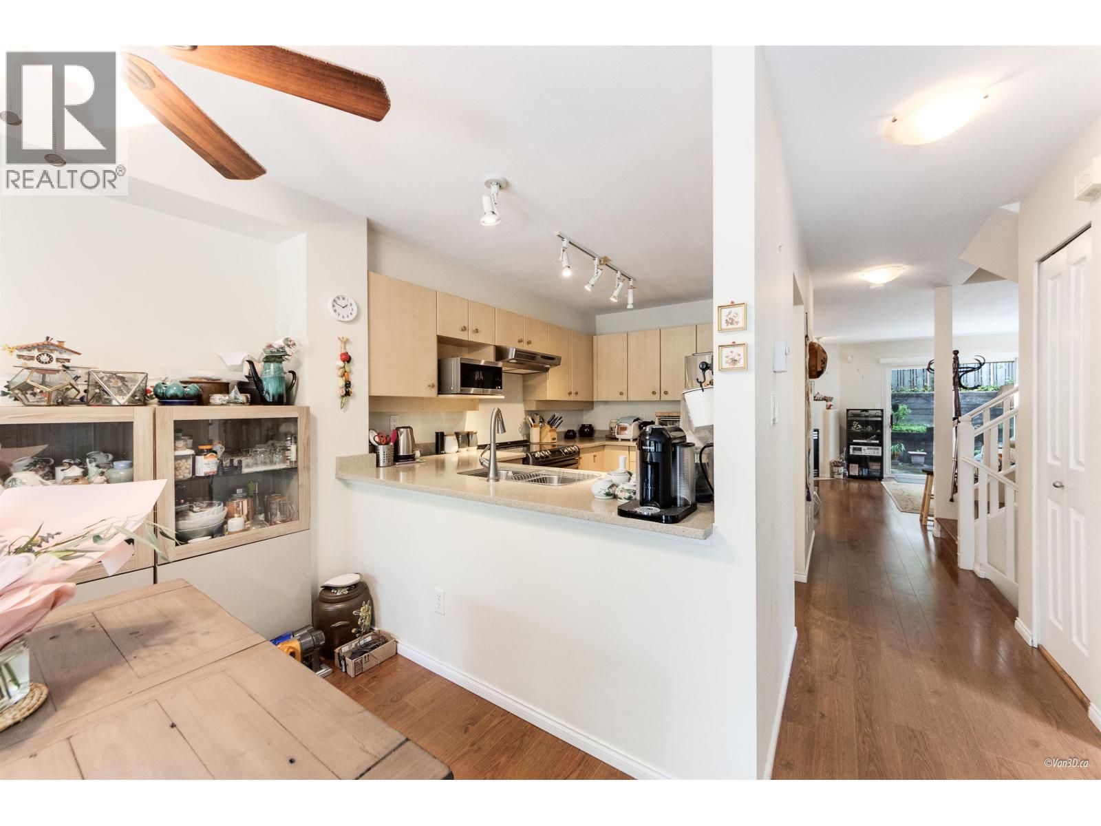 15 8701 16th Avenue, Burnaby, British Columbia  V3N 5B5 - Photo 6 - R3108088