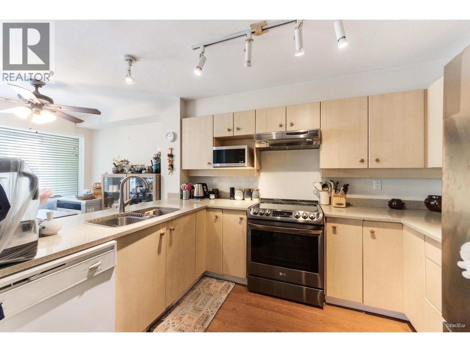 15 8701 16th Avenue, Burnaby, British Columbia  V3N 5B5 - Photo 7 - R3108088