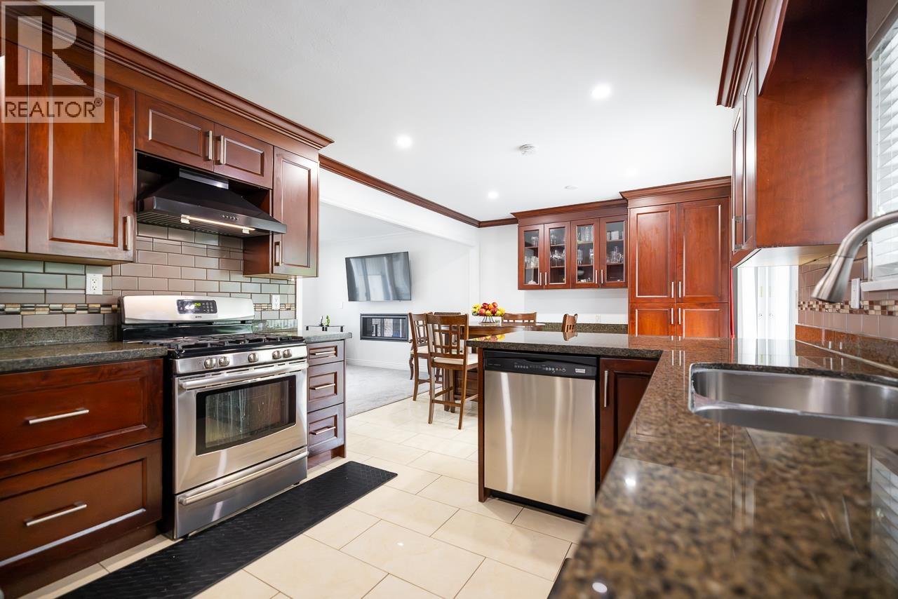 432 Riverview Crescent, Coquitlam, British Columbia  V3C 4X8 - Photo 13 - R3108045