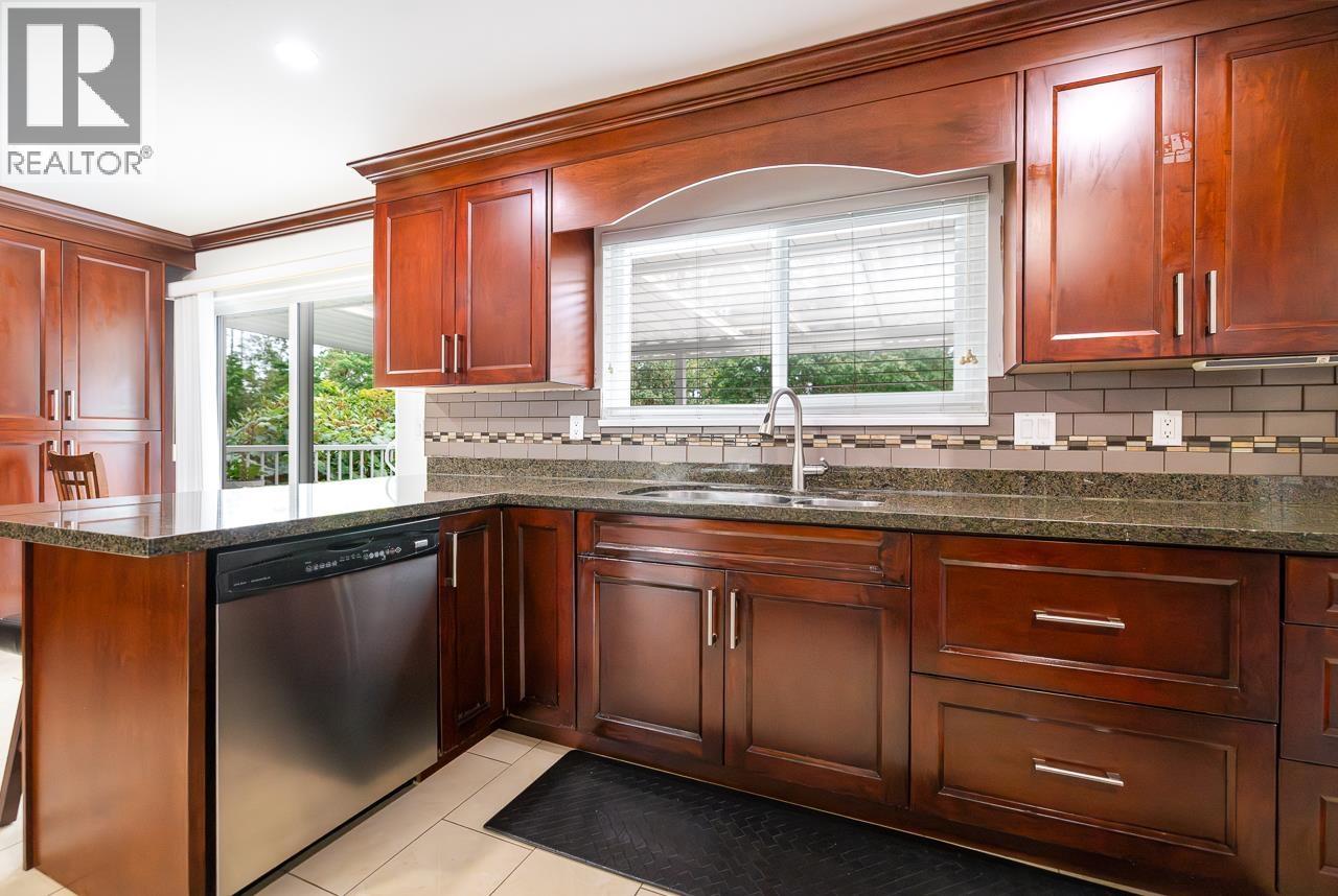 432 Riverview Crescent, Coquitlam, British Columbia  V3C 4X8 - Photo 17 - R3108045