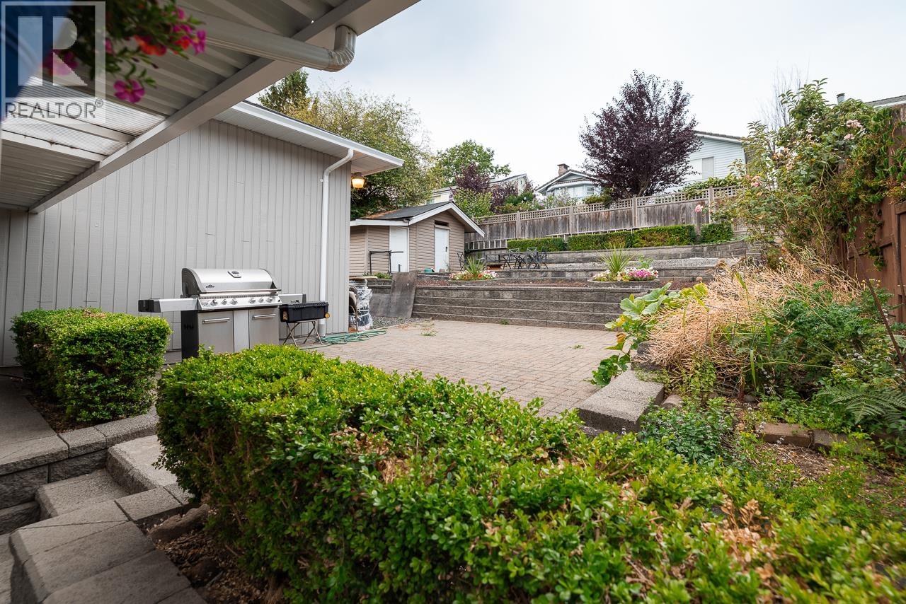 432 Riverview Crescent, Coquitlam, British Columbia  V3C 4X8 - Photo 24 - R3108045