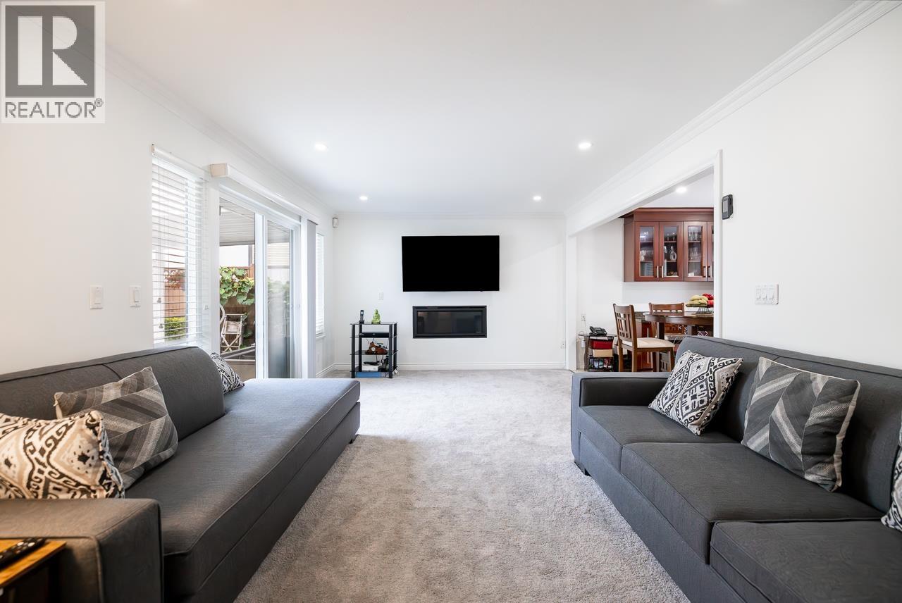 432 Riverview Crescent, Coquitlam, British Columbia  V3C 4X8 - Photo 6 - R3108045