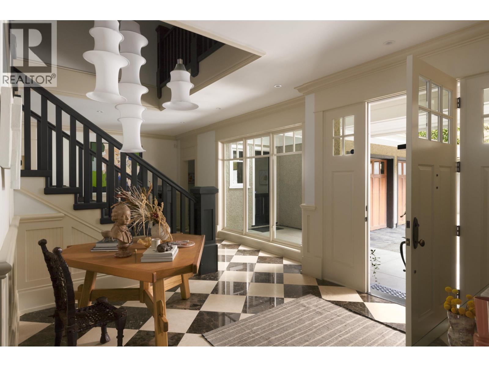 2955 Rosebery Avenue, West Vancouver, British Columbia  V7V 3A5 - Photo 2 - R3108046