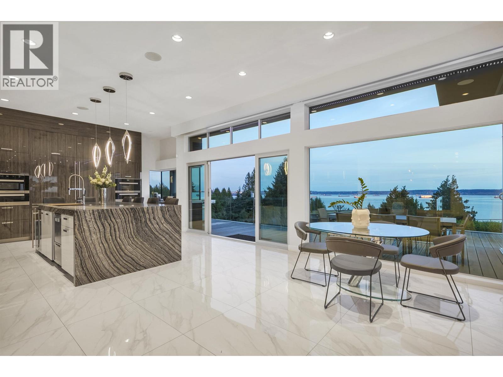 3305 Westmount Road, West Vancouver, British Columbia  V7V 3G5 - Photo 8 - R3108082