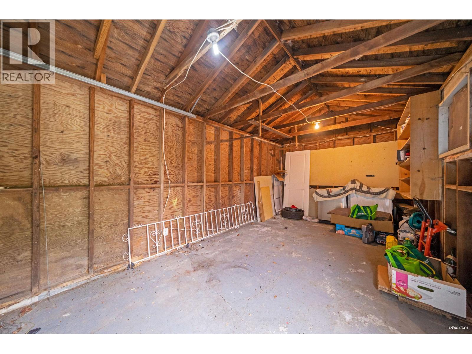 4366 Gilpin Crescent, Burnaby, British Columbia  V5G 2K4 - Photo 32 - R3108083