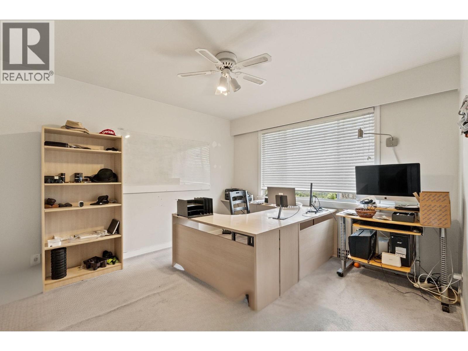 3977 Forest Street, Burnaby, British Columbia V5G 1W7 - Photo 12 - R3108103