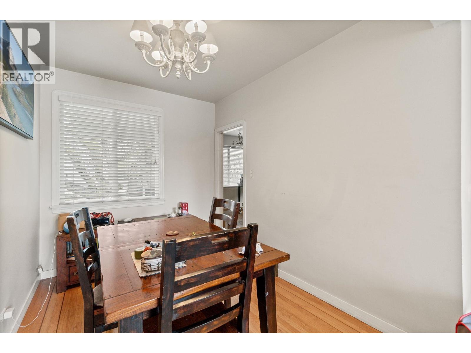 3977 Forest Street, Burnaby, British Columbia V5G 1W7 - Photo 15 - R3108103