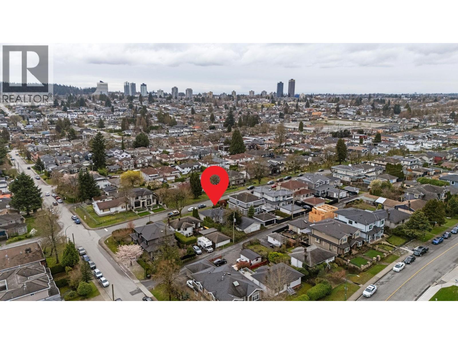 3977 Forest Street, Burnaby, British Columbia V5G 1W7 - Photo 8 - R3108103